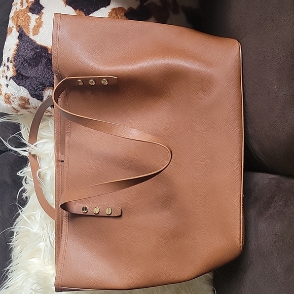 Kenneth Cole Bag - Picture 3 of 7